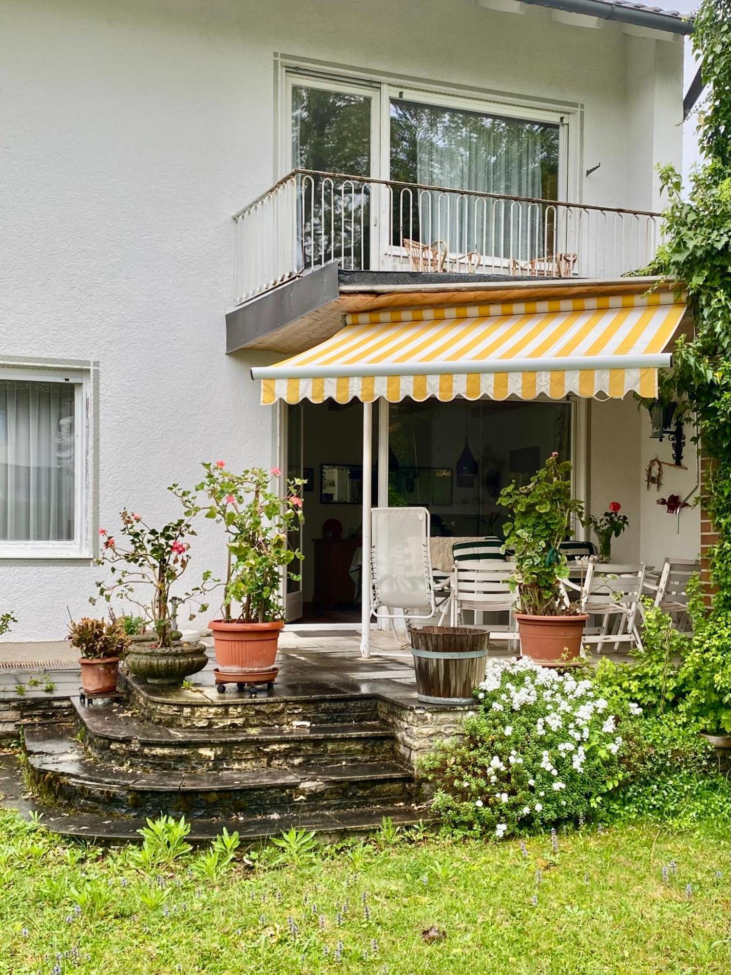 Estelada Boarding Houses Oberhaching Exterior foto